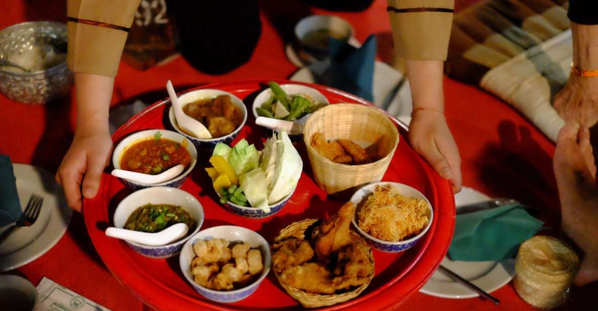 Chiang Mai Traditional Khan Toke Meal & Cultural Performance - Khan Toke dinner: how the pedestal tray shapes the whole meal