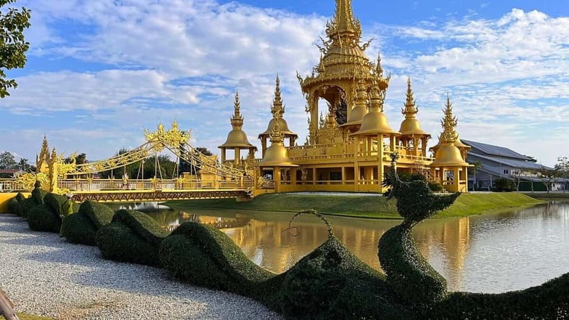 Chiang Mai: White and Blue Temples and Lalita Cafe - Why This Chiang Mai-to-Chiang Rai Route Works So Well