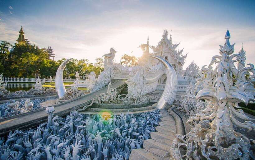 Chiang Mai: White, Blue & Big Buddha Temples in Chiang Rai - The hot spring stop: quick reset on a long day
