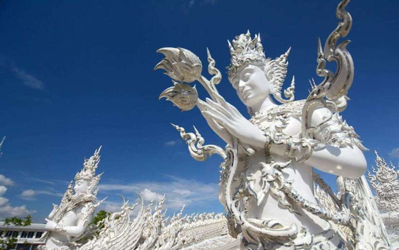 Chiang Mai: White, Blue & Big Buddha Temples in Chiang Rai - Price and logistics: is $51 really good value?