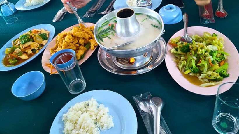 Chiang Mai:Doi Inthanon National Park & Hike at Kew Mae Pan - Wachirathan Waterfall: the day’s emotional payoff