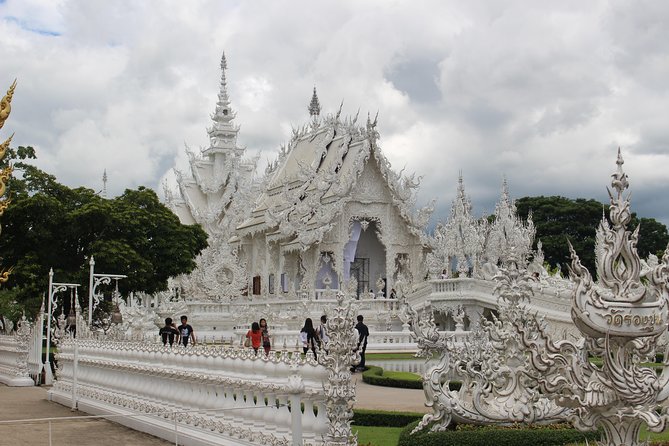 Chiang Rai Day Tour from Chiang Mai: White Temple & More w/ Lunch - Stop 1: Mae Khachan Hot Spring for a quick reset