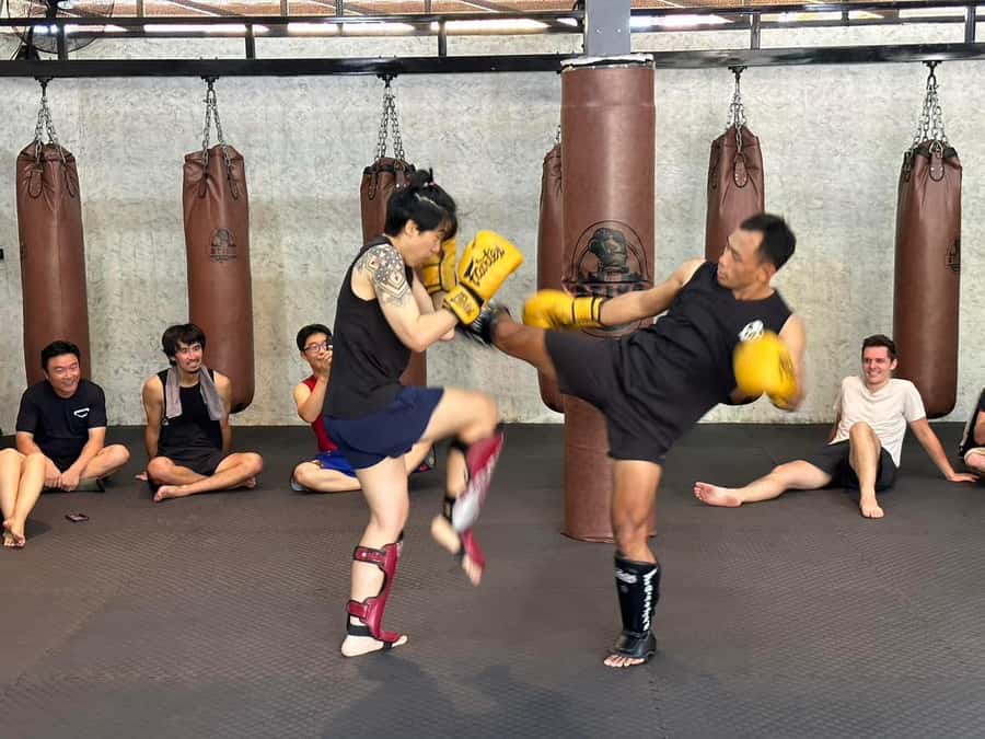 Chiangmai : Muay Thai Training academy - Chiang Mai culture perks: street food and nightlife pointers
