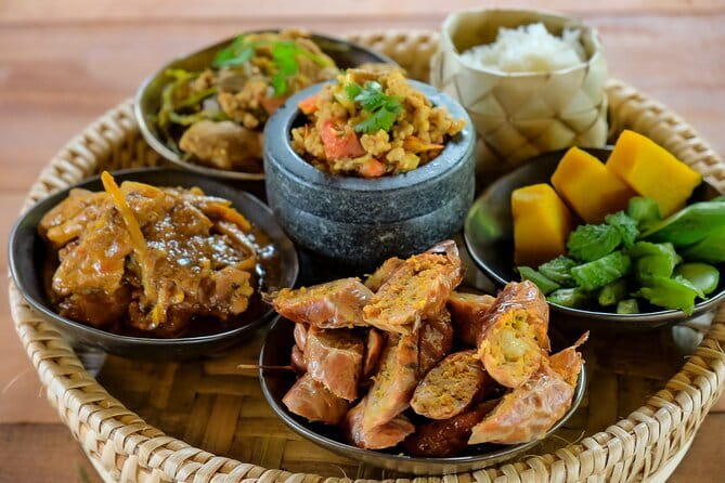 Cook Local Northern Thai Food in Traditional House - Lunch, dessert tasting, and refreshing breaks that keep you on track