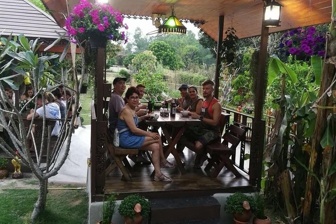 Cooking Evening Class Chiang Mai Visit Organic Garden and Market - Dinner You Actually Eat: Air-Conditioned Room or Garden Pavilion