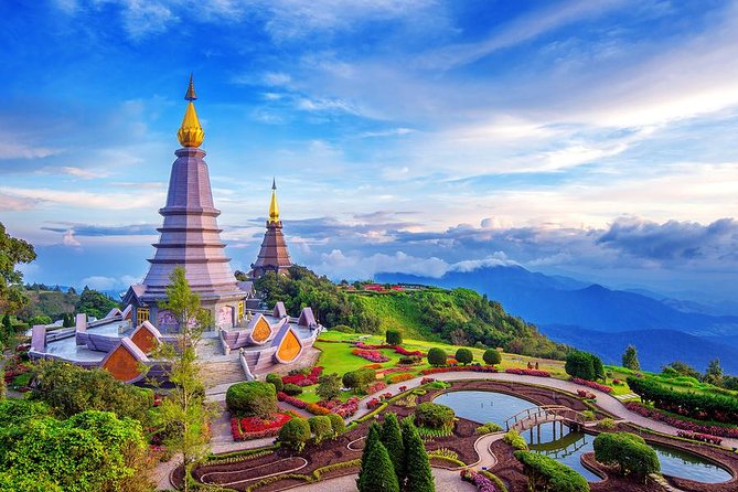 Doi Inthanon National Park with Nature Trail Trekking 1-Day Tour - Doi Inthanon in one day: waterfalls, highest peak, and an actual hike