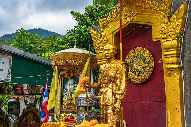 Doi Suthep and Wat Pha Lat Sunrise Private Tour – Half Day - Kruba Srivichai Shrine Inside Muang On Cave: A Monument With a Story