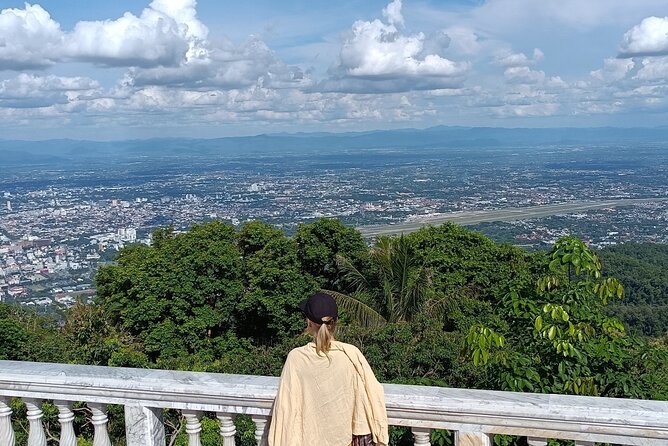 Doi Suthep Temple Tour by Local Red Car 3 Hour Adventure - Temple time with a licensed English guide