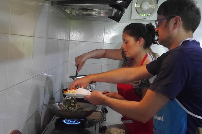 Evening Cooking Class - The local market walk: picking ingredients you can actually find later