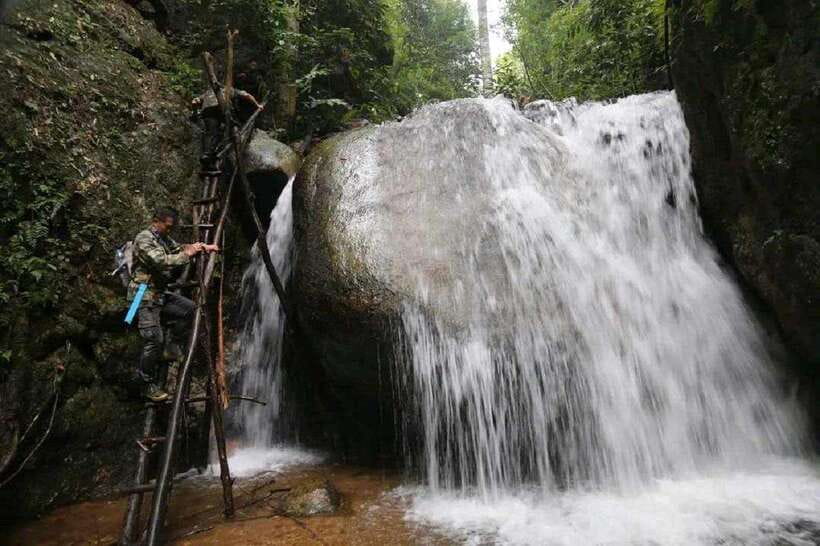 From Chiang Mai: Doi Saket Hiking Tour with Lunch - Hotel Pickup to Trailhead: How the Day Gets Moving