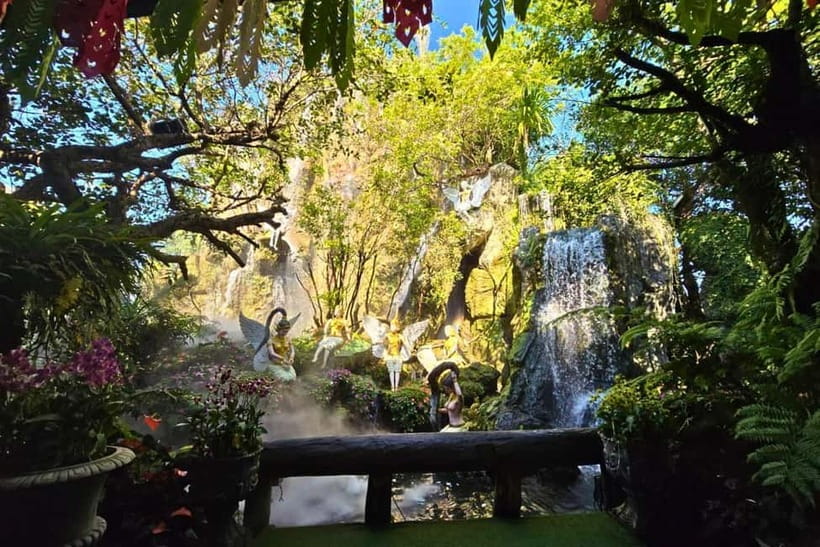 From Chiang Mai: White Temple, Blue Temple & Black House - From Chiang Mai to Chiang Rai: the day’s rhythm