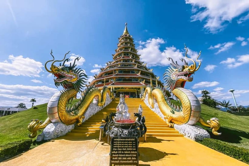 From Chiang Mai: White Temple, Blue Temple & Black House - Mae Kachan Hot Spring: a useful 30-minute reset