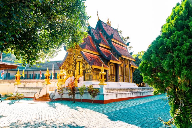 Full Day Chauffeur Driven Tuk Tuk Adventure in Chiang Mai including rafting - The forest waterfall hike: shoes and a realistic pace