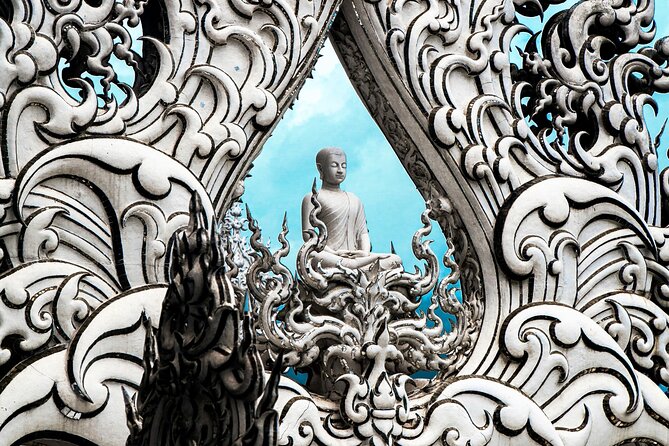 Full-Day Chiang Rai Temples Tour from Chiang Mai with Hot Spring - Mae Khachan Hot Spring: a short nature break before temples