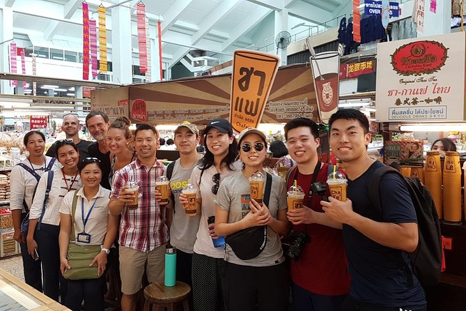 Go where the locals go, Eat what the locals eat! Food Tour with Local Foodies - Temple stops aren’t random: they help you understand the neighborhood