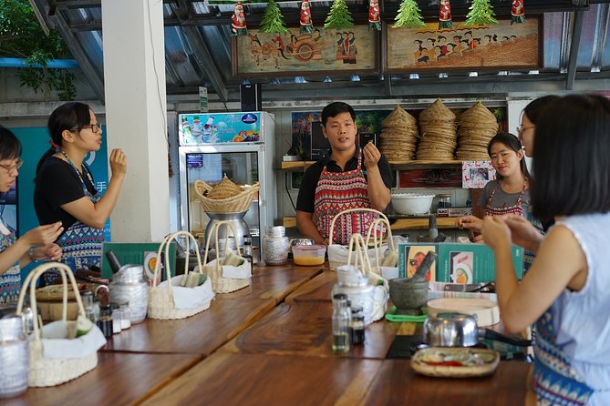 Half-Day Chiang Mai Cooking Class: Make Your Own Thai Foods - One Wok Per Person: How the Cooking Portion Stays Active