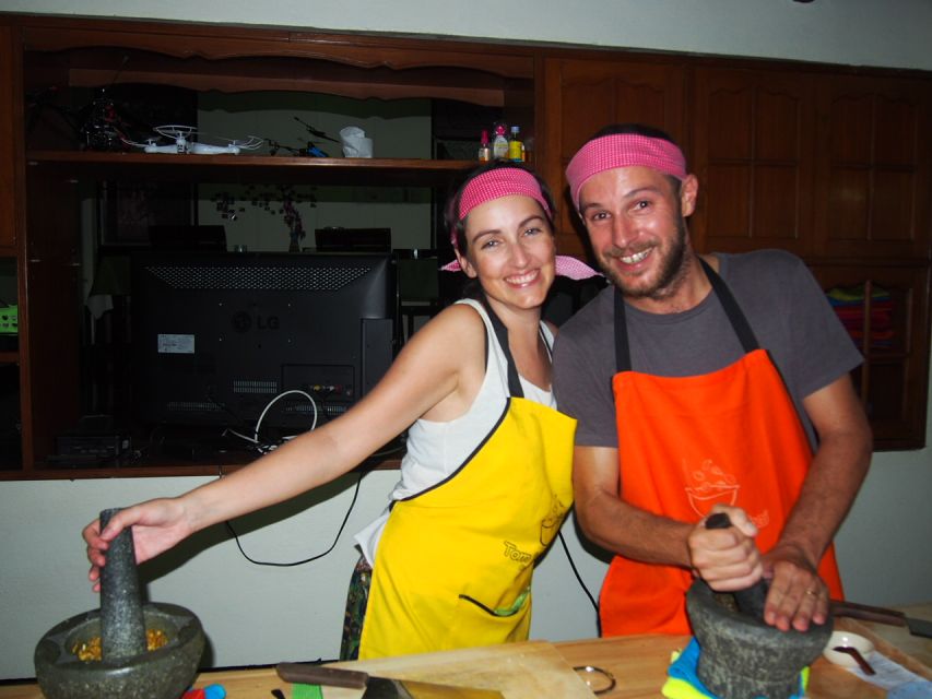 Half-Day Cooking Class with Market Tour - The menu system: how you choose your 5 dishes (and what stays fixed)
