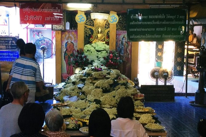 Half Day Phra That Doi Kham Temple and Royal Park Rajapruek (Private Tour) - Royal Park Rajapruek: gardens with a research mindset (not just decorative flowers)
