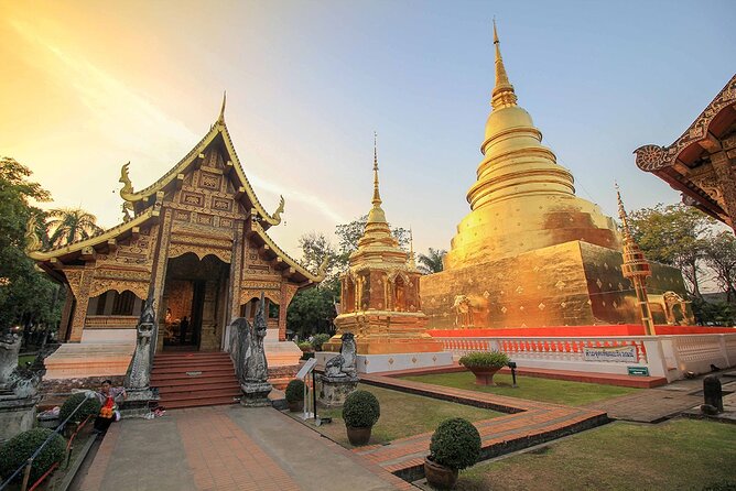 Half-Day Private Night Tour by Tuk Tuk in Chiang Mai City - Wat Phra Singh Woramahawihan: Northern Thai Temple Design and Gardens
