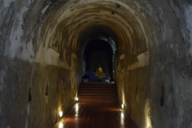 Half Day tour Suan Dok Temple, Umong temple & Doi Suthep Temple - Stop 2: Wat Umong’s tunnel statues and meditation restoration