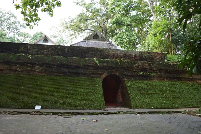 Half Day tour Suan Dok Temple, Umong temple & Doi Suthep Temple - Stop 3: Wat Phra That Doi Suthep and the mountain temple’s big importance