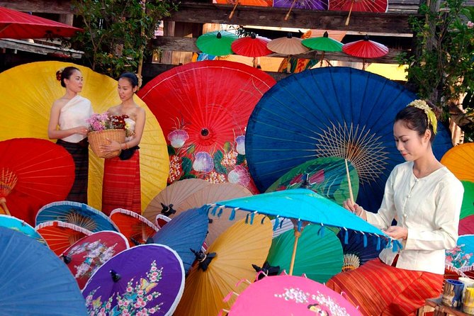 Half Day Traditional Handicraft Craftsmanship Tour from Chiang Mai - San Kamphaeng Road and Bo Sang in just half a day