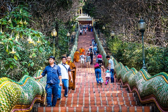 Iconic Half-Day Landmarks & Temples of Chiang Mai - Wat Chedi Luang: 60 meters of temple presence and the Emerald Buddha link