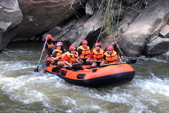 Khampan Rafting: White Water Rafting Guided Adventure in Chiang Mai - The 10-kilometer rafting stretch on the Mae Taeng River