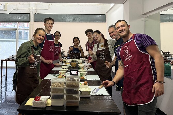 Lanna Smile Thai Cooking Class in Chiang Mai with Market tour - What the class feels like while you cook: guided, hands-on, and not rushed
