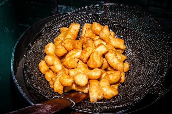 Northern Flavours Chiang Mai Food Tour with 15+ Tastings - A 4-Hour Night Taste Route Through Northern Thai Food