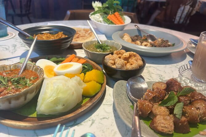 Old Town Chiang Mai Food Tour with 10+ Local Dishes Tastings - Chiang Mai Women Correctional Institution Vocational Training Center: food with purpose