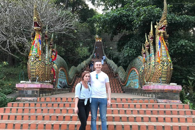 Private Chiang Mai Temple Tour with Doi Suthep and Wat Umong - Lunch at a local restaurant, plus vegetarian planning