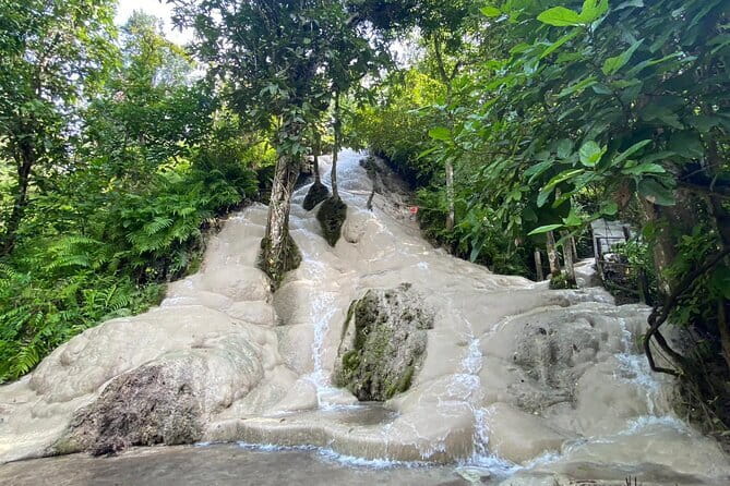 Private Guided Rainbow Cave Unseen Canyon and Lanna temple - Loha Prasat Sri Mueang Pong (Wat Aranyawas / Wat Ban Pong): temple details plus Pong stupa context
