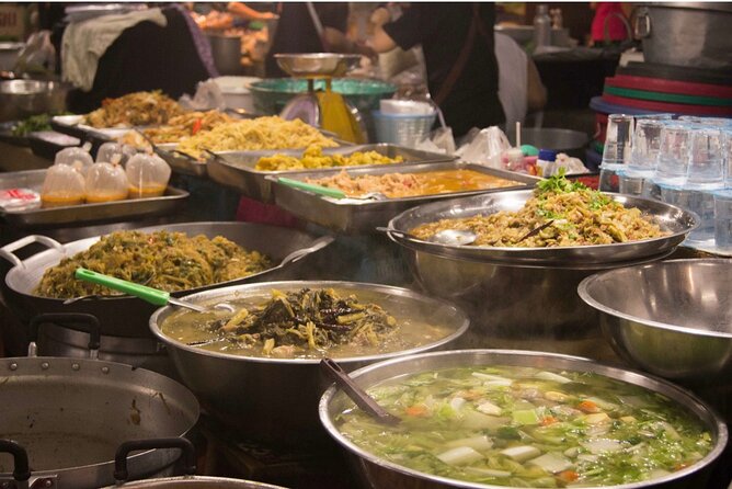 Private Half-Day Tour The Old Chiang Mai City With Street Foods - Changphauk Gate and Hau Lin Corner: Important Landmarks in the Loop
