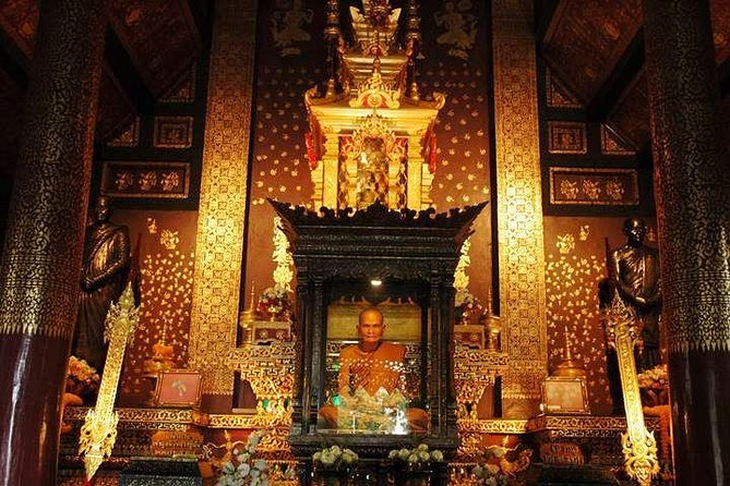 Private Tour: Chiang Mai City and Temples - Stop 2: Wat Chedi Luang Varavihara and the story of the broken chedi