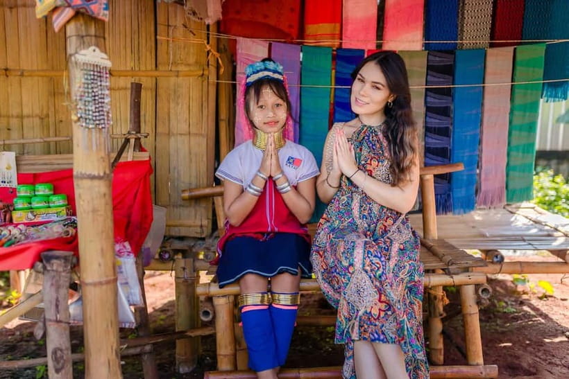 Red, Blue, White Temples & Hot Spring Trip from Chiang Mai - Huay Pla Kang Temple (Red Temple area): Guan Yin at 25 meters