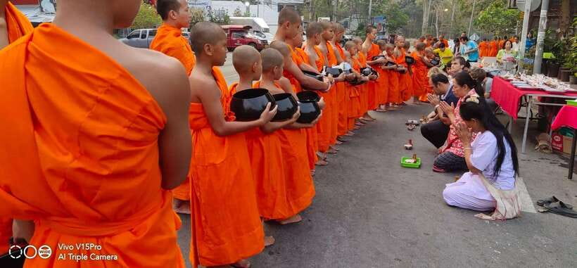 Spiritual Sunrise Wat Doi Suthep, Pha Lat, Alms & Meditation - Wat Umong Underground: Quiet Tunnels and Rain-Season Monk Life