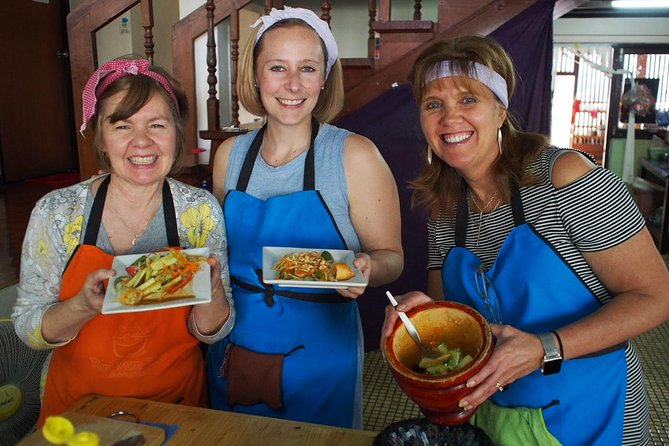 Tomyumthai Cooking Class in Chiang Mai - Kick Off at Chiang Mai Market: Learn Thai Flavor Before the Stove